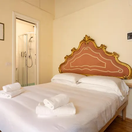 Via Benedetta, 13 - Charming - Florentine Gem Steps From Station - Prime Spot! * Florence